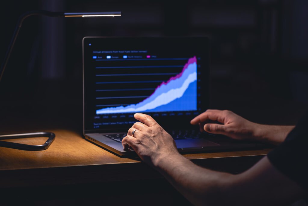 Entenda o growth hacking e aprenda a usar dados e testes para crescer sua empresa.